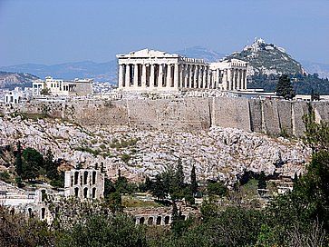 Il Partenone visto dalla collina di Philopappou ad Atene.