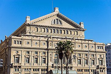 Il famoso Teatro Colon di Buenos Aires.