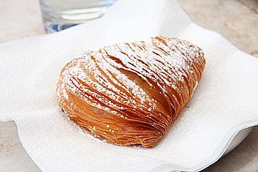 Sfogliatella, dolce tipico napoletano