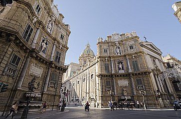 La Piazza Quattro Canti a Palermo.