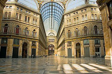 Galleria Umberto I a Napoli.