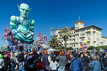 Carro al carnevale di Viareggio.