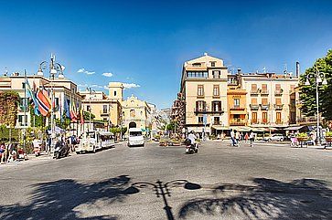 Piazza Tasso, la piazza principale di Sorrento.