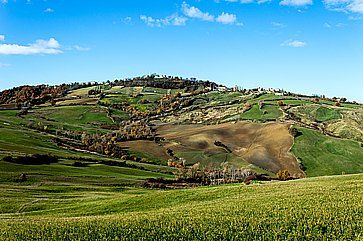 Parco naturale del Sasso Simone e Simoncello, lungo la strada da Urbino a San Marino.