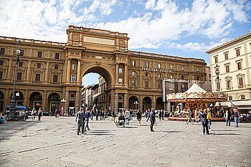 Arco in Piazza della Repubblica a Firenze.