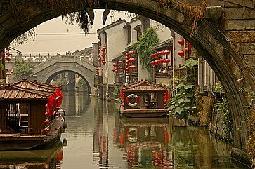 Leggendari ponti a Suzhou, vicino a Shanghai.