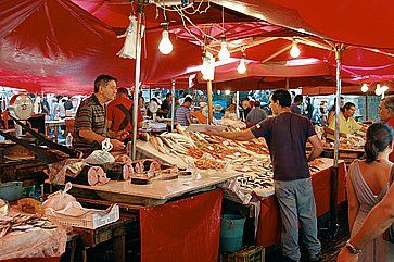 La Pescheria di Catania, il grande mercato del pesce.