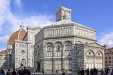 Il Battistero san Giovanni a Lucca.