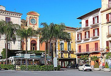 Piazza Tasso nel centro di Sorrento.