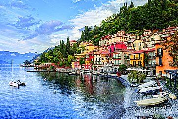 Il piccolo paese di Menaggio sul lago di Como.