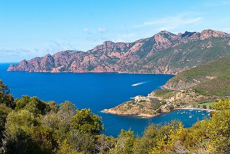 Girolata Bay e la riserva naturale di Scandola in Corsica.