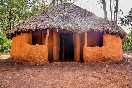 Capanna tradizionale del popolo keniano a Nairobi.