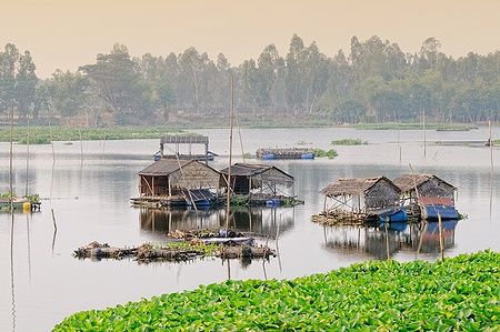 Case galleggianti sul Delta del Mekong ad Angiang, Vietnam.