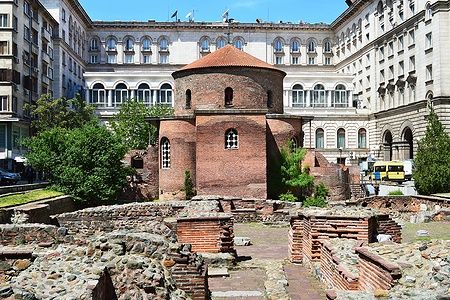 Rotonda di San Giorgio tra le rovine di Serdika a Sofia, Bulgaria.