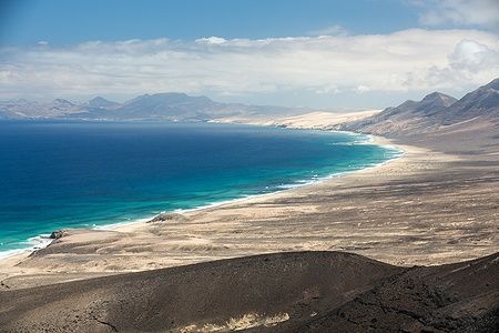 Vista sulla spiaggia di Cofete dalla penisola di Jandía, Fuerteventura.