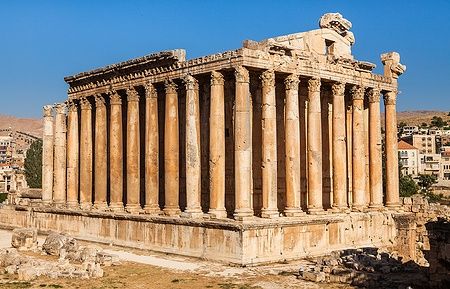 Il Tempio di Bacco a Baalbek, un esempio di architettura romana nella Valle della Beqaa, Libano.