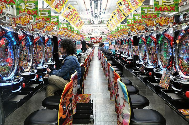 In una sala di Pachinko