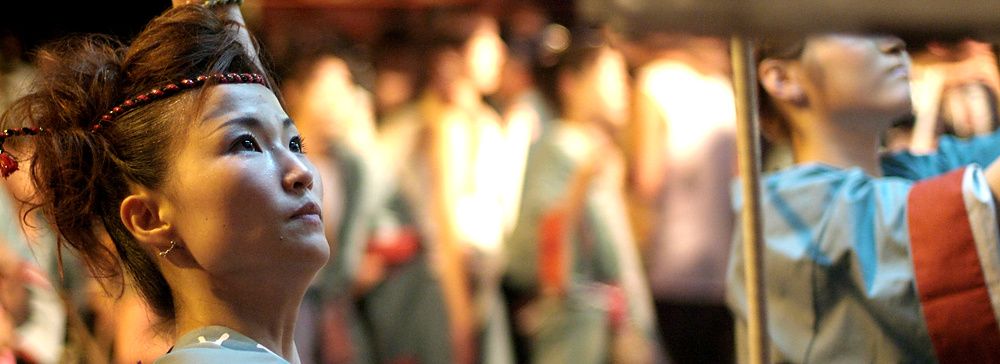 Donna in abito tradizionale al Nebuta Festival di Ojima, Kanto