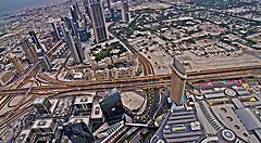 La città di Dubai vista dall'alto.