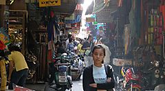 La stretta strada di Sampeng Lane, nella chinatown di Bangkok.