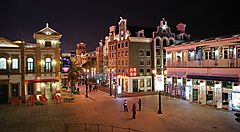 Il molo dei pescatori di Macao, la sera.