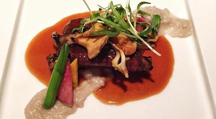 Piatto di cucina cinese moderna, al ristorante cantonese en Ken Takase.