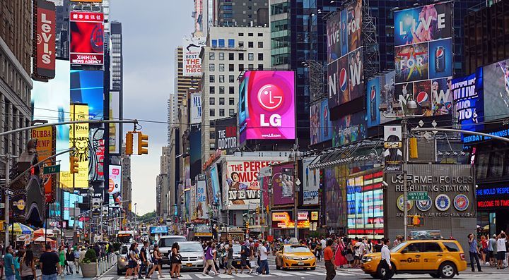 Times Square di sera.