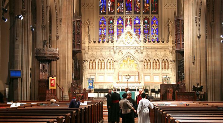 Interni della chiesa Trinity Church a New York.