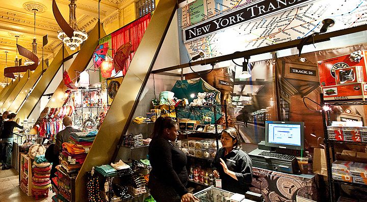 Mercatini di Natale alla Grand Central Terminal Station di New York.