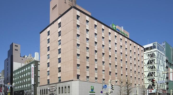 Hotel Holiday Inn Ana, nella zona di Susukino a Sapporo.