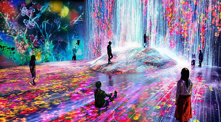 Spettacolo di luci al museo teamLab Borderless.
