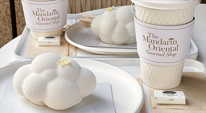 Dettaglio del dolce "nuvola" al Gourmet Shop del Mandarin Oriental di Tokyo.