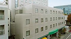 Esterno dell'hotel Chisun Inn di Ueno.