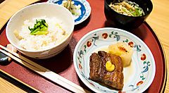 Pranzo con pesce e riso da Nakajima.