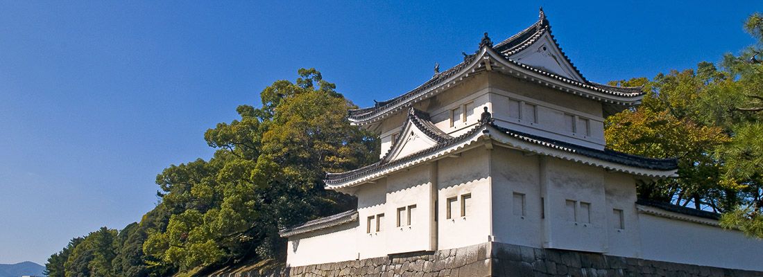 L'esterno del castello di Nijo e il vicino fossato.