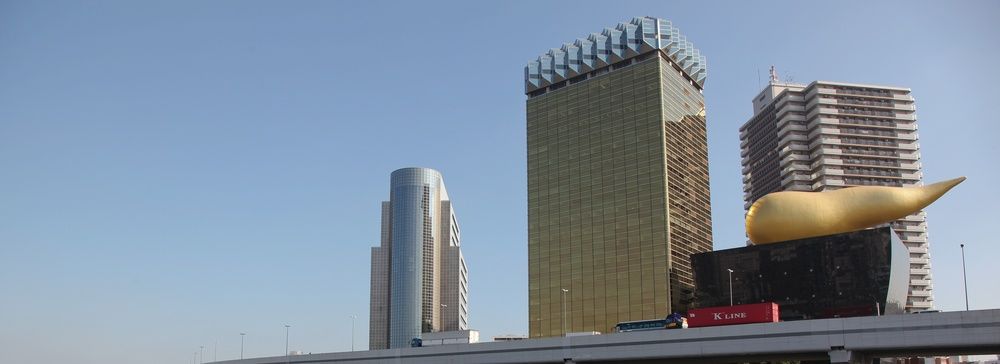 Edifici della Sede Asahi Super Dry Hall e Beer Tower ad Asakusa.