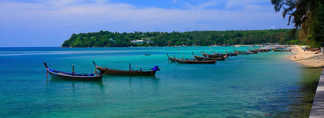 Spiaggia e mare a Rawai Beach.