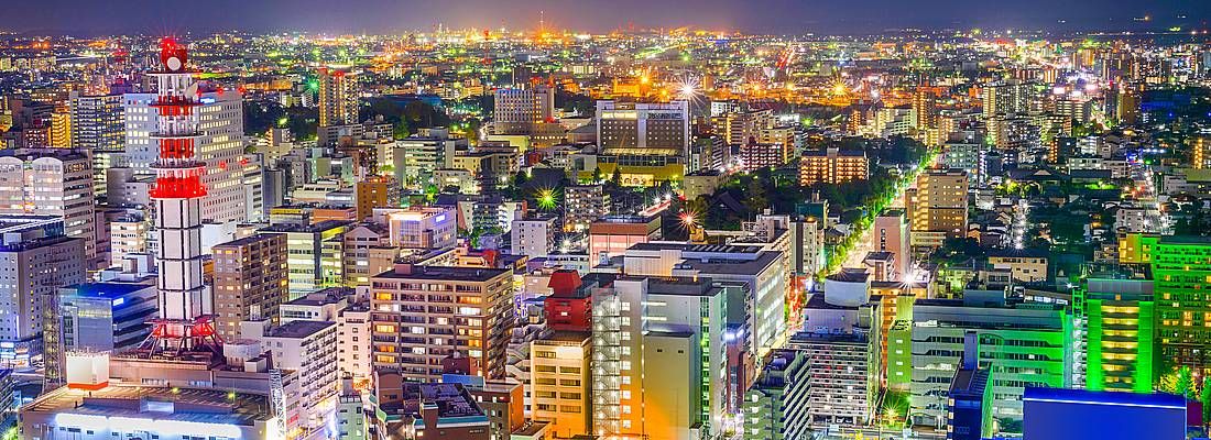 Sendai vista dall'alto, di notte.