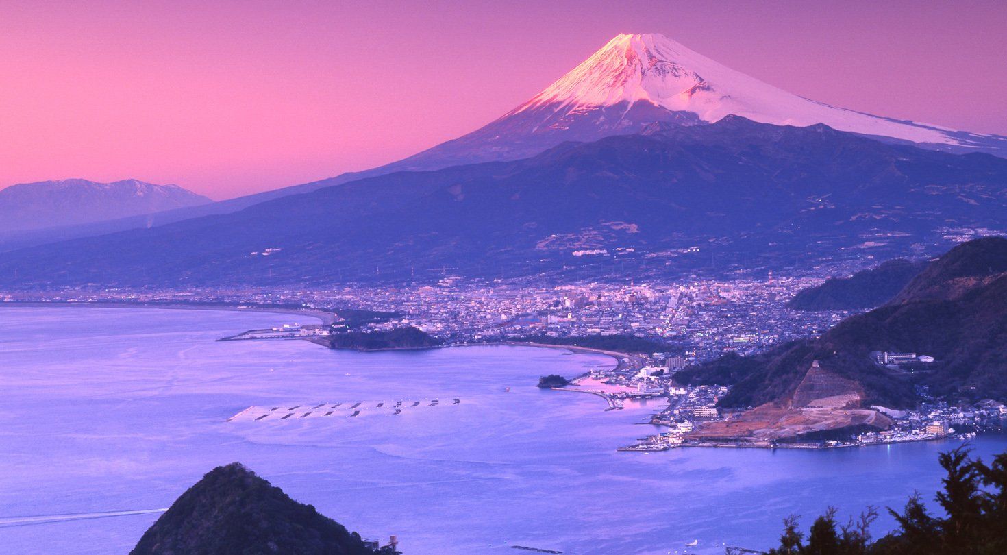 Il Monte Fuji al tramonto