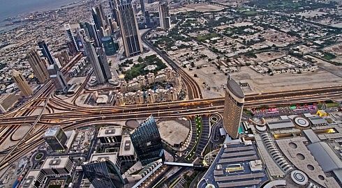 La città di Dubai vista dall'alto.