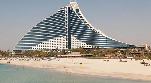 L'hotel Jumeirah Beach.