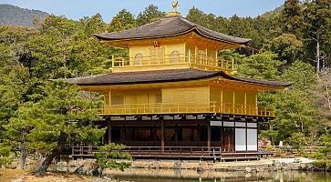 Il tempio d'Oro a Kyoto, conosciuto anche come Kinkaku-ji.
