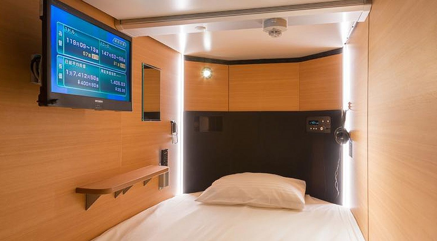 Sauna & Capsule Hotel Rumor Plaza