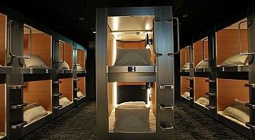 New Japan Capsule Hotel Cabana