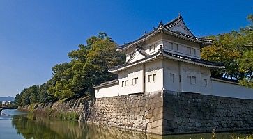 L'esterno del castello di Nijo e il vicino fossato.