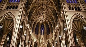 Interni della Cattedrale di San Patrizio a New York.