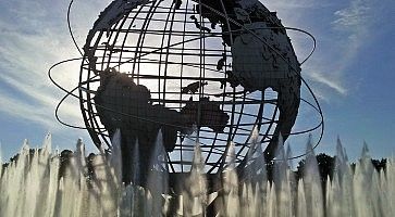 La scultura Unisphere.