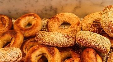 black-seed-bagels-4