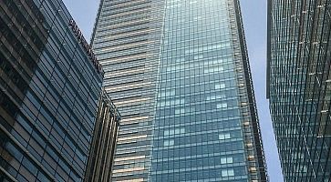 Gli edifici e il grattacielo nella zona di Tokyo Midtown, a Roppongi.