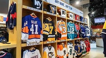 Maglie dell'NHL al negozio NHL Powered by Reebok Store.